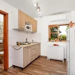 Paradiso Istriano With Jacuzzi Apartmán Rovinj