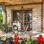 Paradiso Istriano With Jacuzzi Appartamento Rovigno