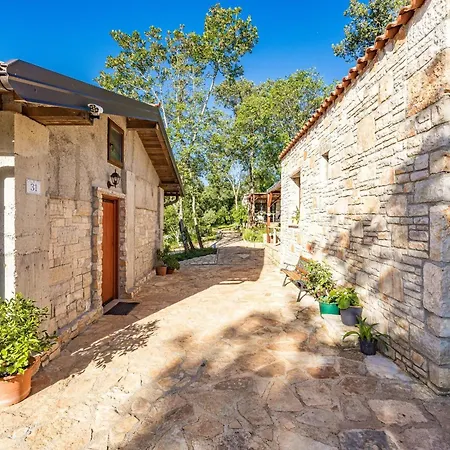 Apartamento Paradiso Istriano With Jacuzzi