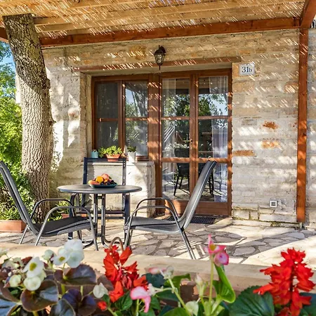 Paradiso Istriano With Jacuzzi Apartment Rovinj