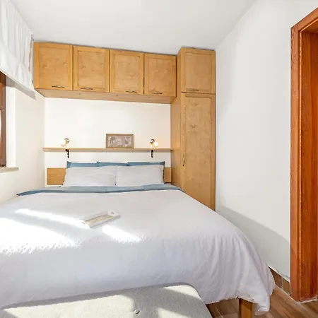 Paradiso Istriano With Jacuzzi Apartment