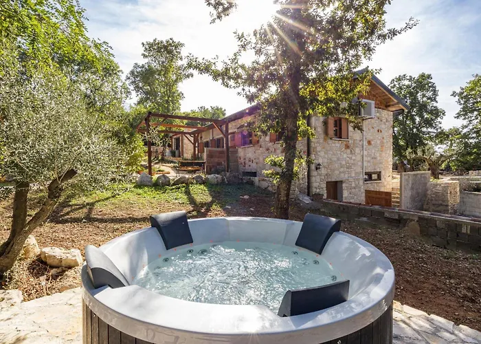 Apartment Paradiso Istriano With Jacuzzi